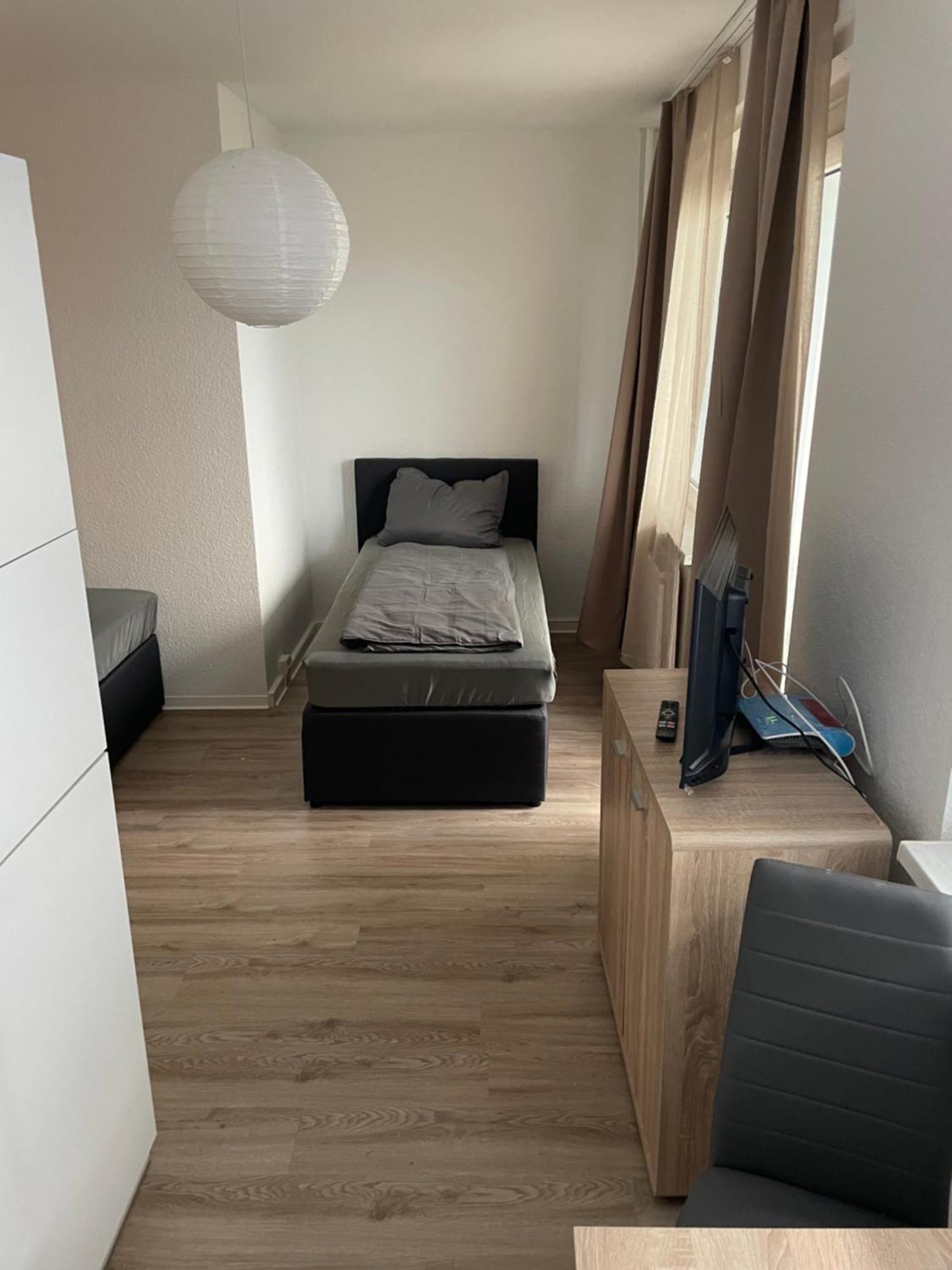 Max Appartements Нойбранденбург Экстерьер фото