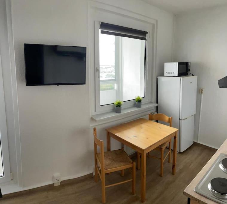 Max Appartements Нойбранденбург Экстерьер фото