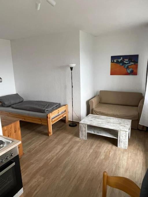 Max Appartements Нойбранденбург Экстерьер фото